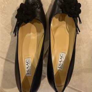 Isaac Mizrahi Black Heels with Floral Detail